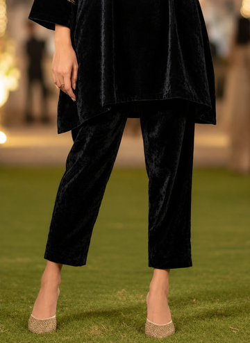 VELVET BLACK NARROW LEG TROUSER