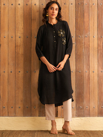 BLACK FLOWER GATHERED TUNIC