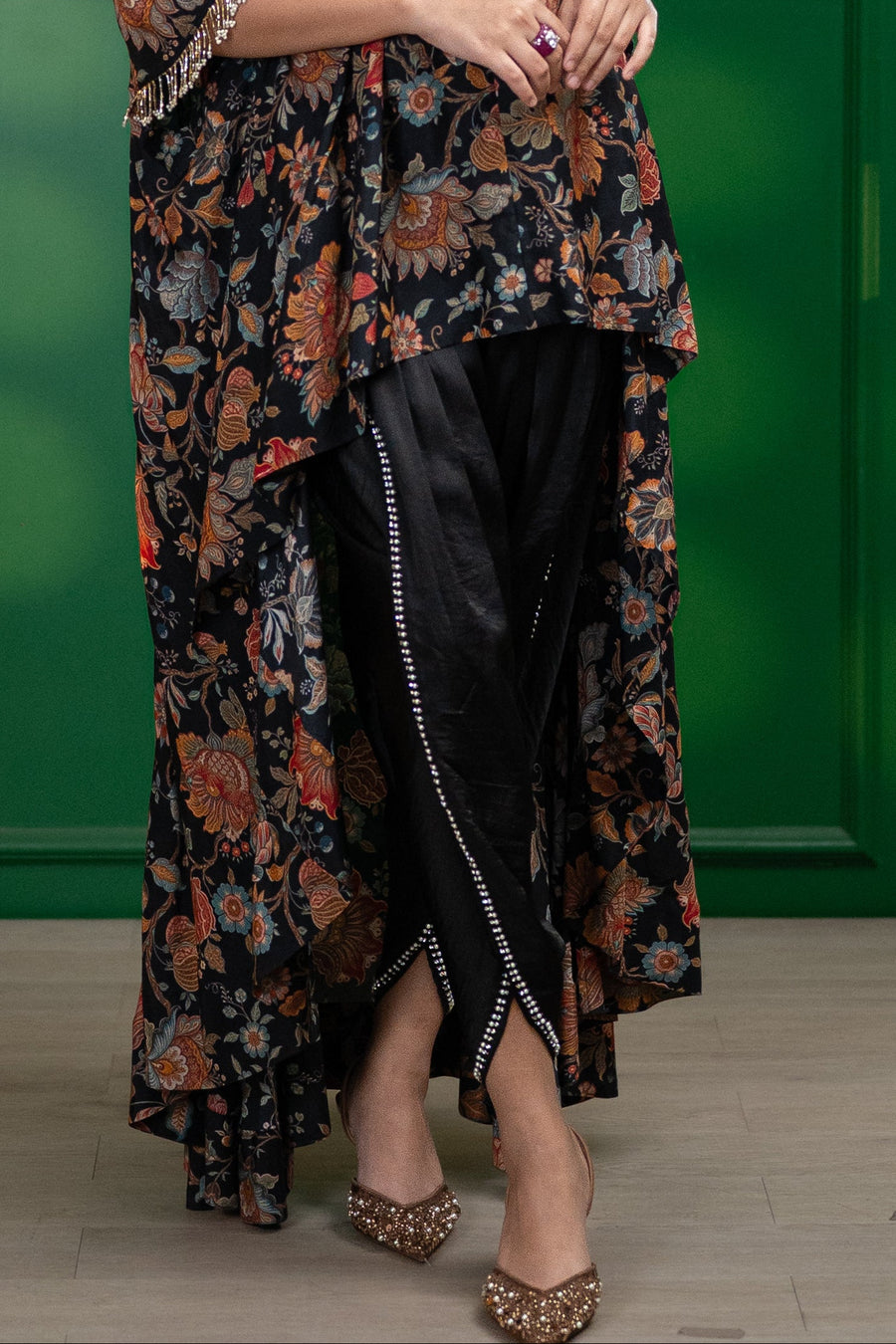 BLACK BEADED TULIP PANTS