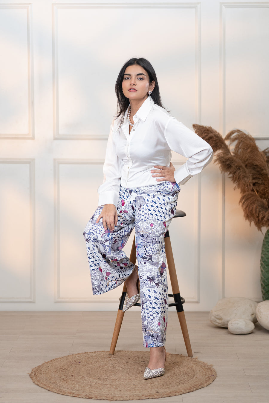 WHITE ALL DAY SHIRT