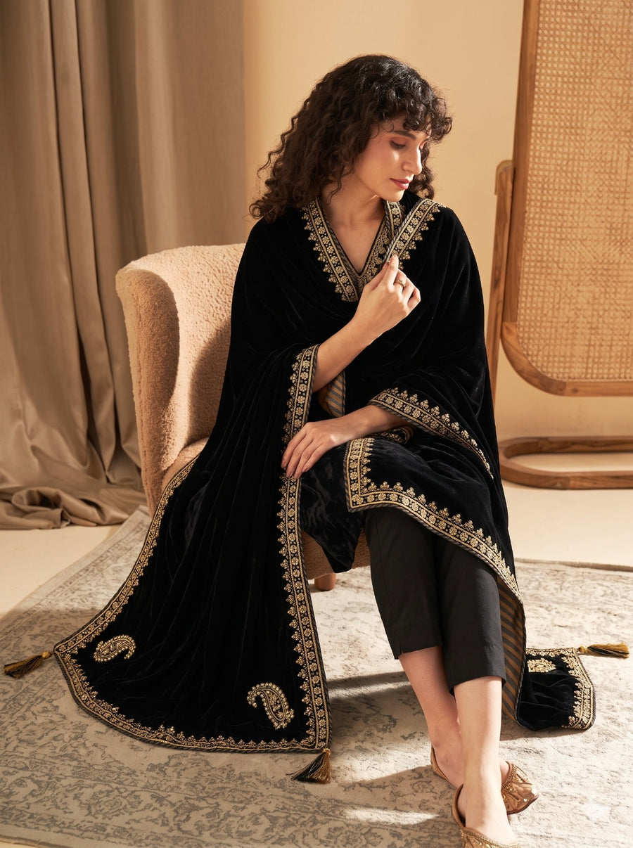 BLACK VELVET BEADED SHAWL